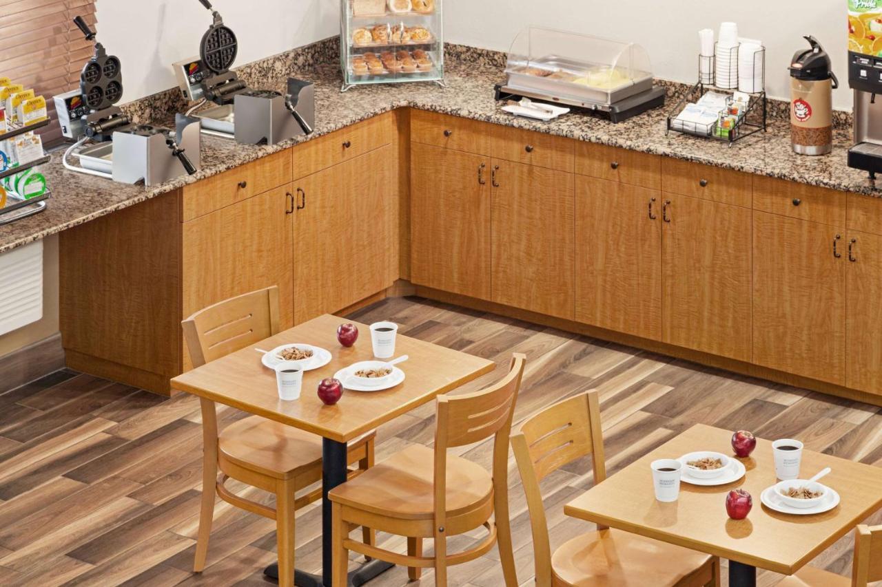 アメリクイン バイ ウィンダム ソーク センター Sauk Centre エクステリア 写真